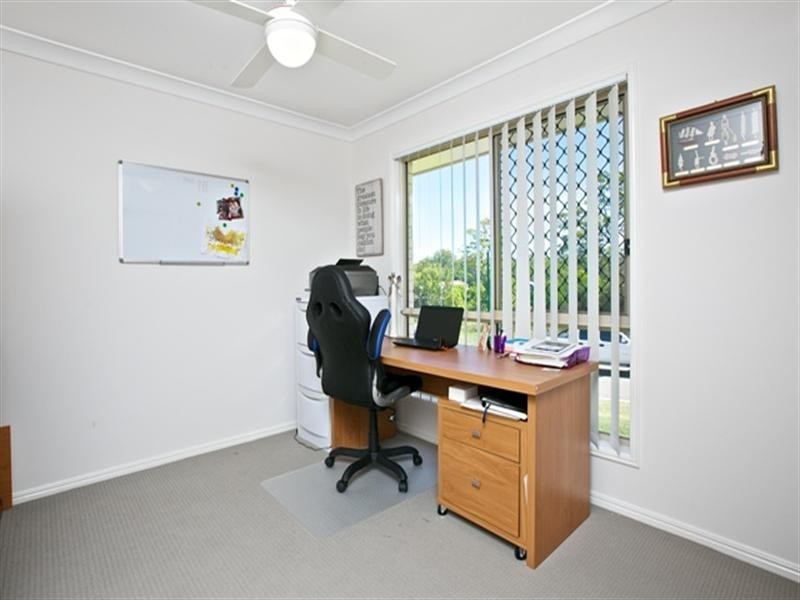18 Park Edge Place, Redland Bay QLD 4165
