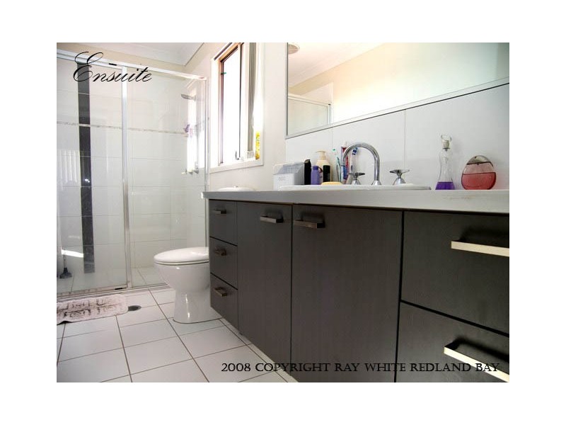 16 Keswick Place, Redland Bay QLD 4165