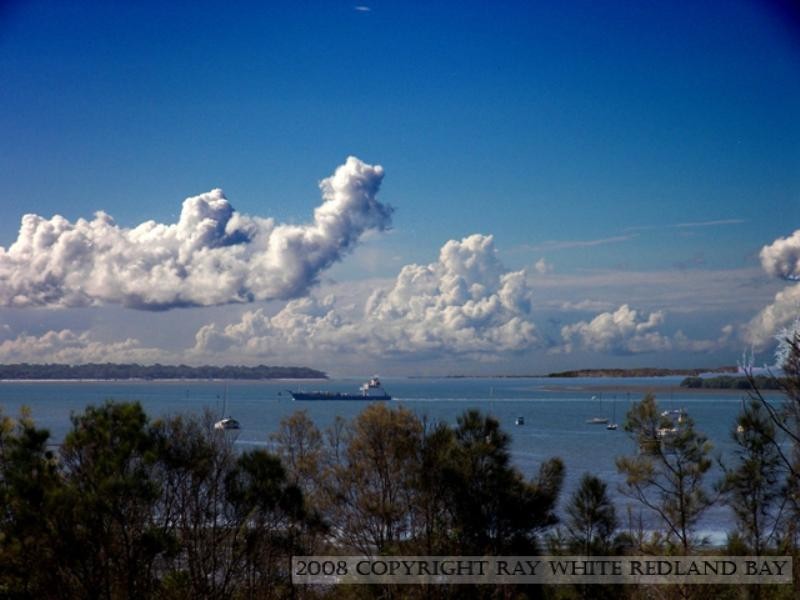 15 The Rampart, Redland Bay QLD 4165