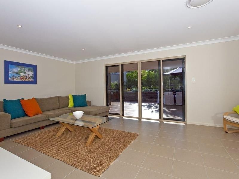 14 Cleveland Terrace, Ormiston QLD 4160