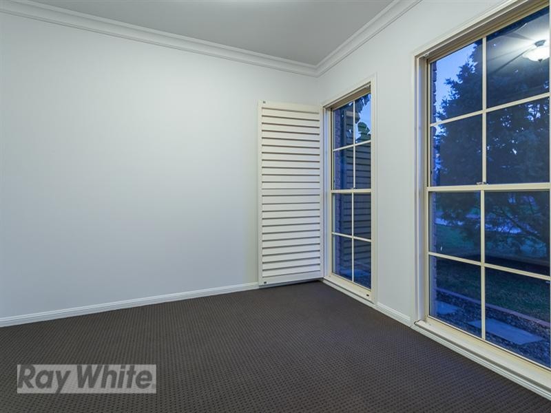 11 Dennison Court, Redland Bay QLD 4165