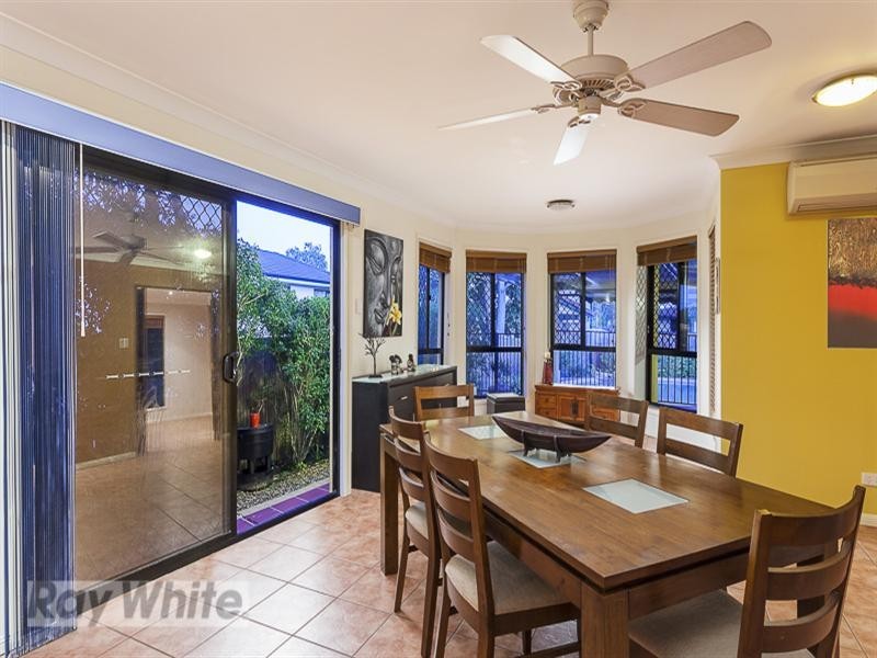 18 Gladebourne Crescent, Victoria Point QLD 4165