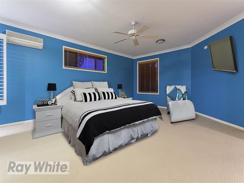 18 Gladebourne Crescent, Victoria Point QLD 4165