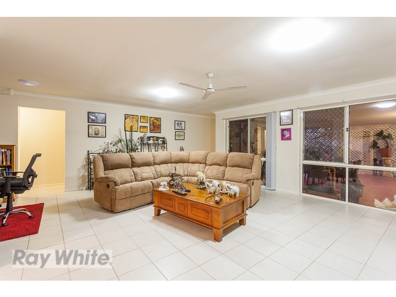 10 Marjorie Buckler Avenue, Redland Bay QLD 4165