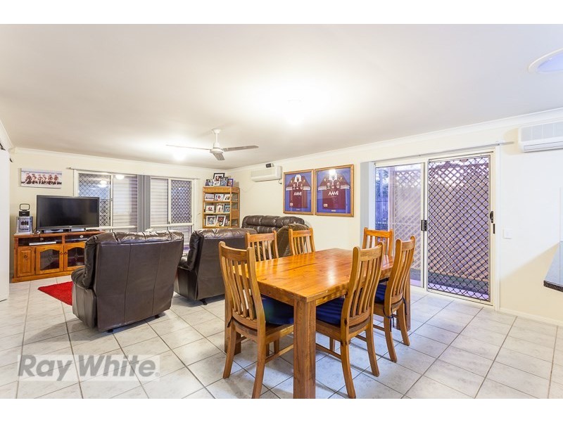 10 Marjorie Buckler Avenue, Redland Bay QLD 4165