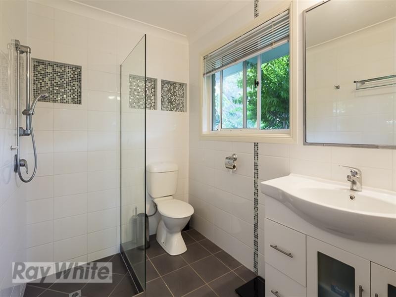 51 Cane Street, Redland Bay QLD 4165