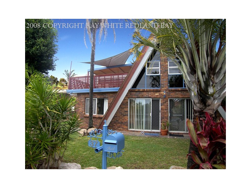 37 Torquay Road, Redland Bay QLD 4165