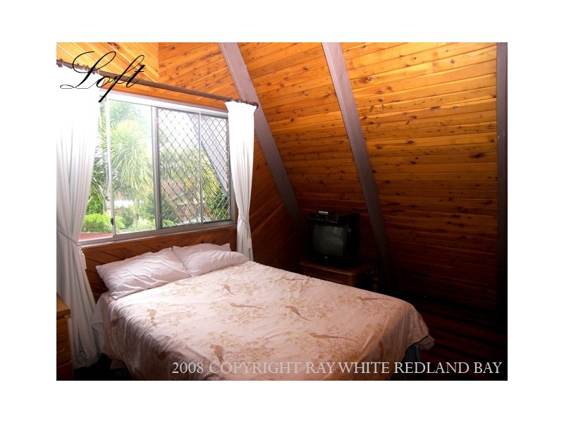 37 Torquay Road, Redland Bay QLD 4165