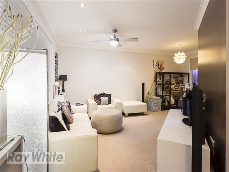4 Achterberg Place, Victoria Point QLD 4165