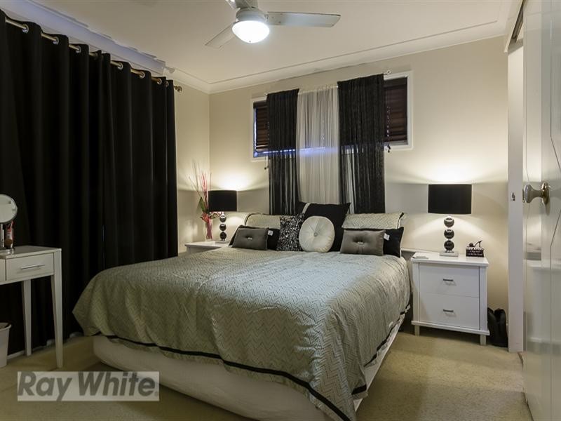 4 Achterberg Place, Victoria Point QLD 4165