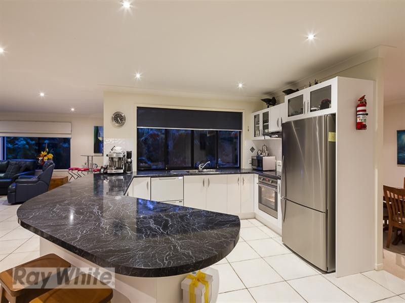 24 The Rampart, Redland Bay QLD 4165