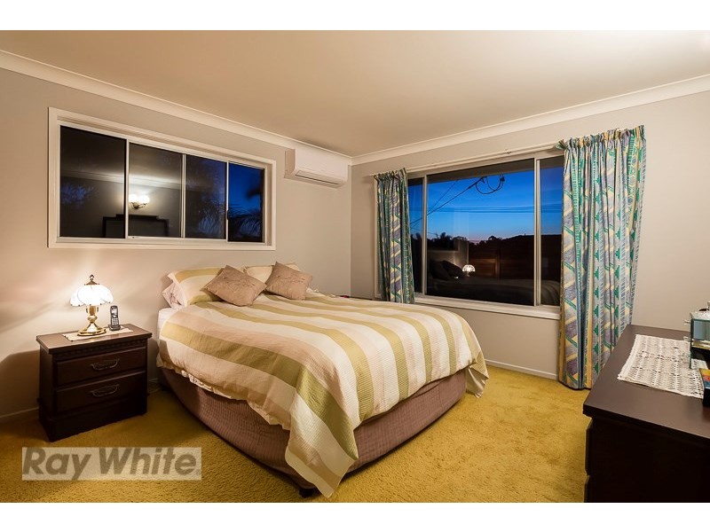 15 Morden Street, Birkdale QLD 4159