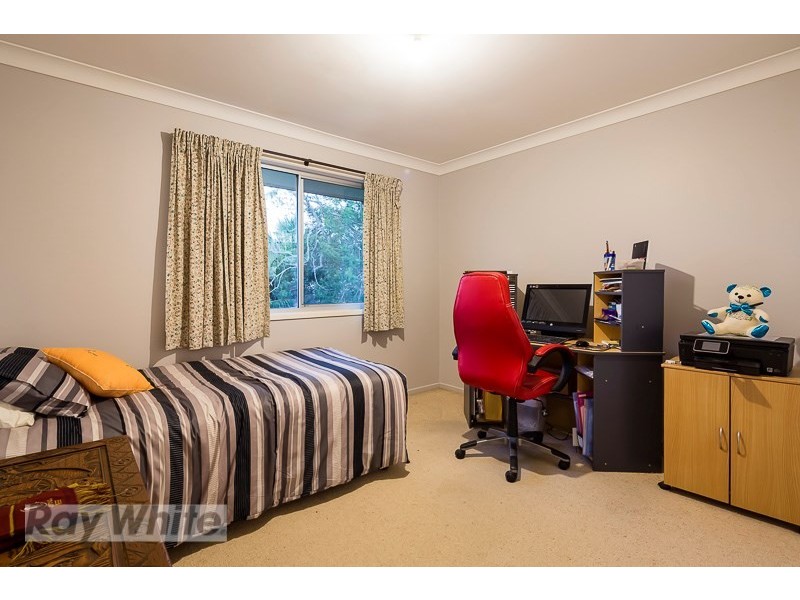 15 Morden Street, Birkdale QLD 4159