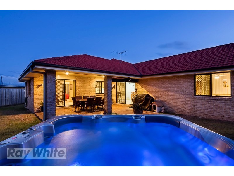 7 Kelsall Close, Victoria Point QLD 4165