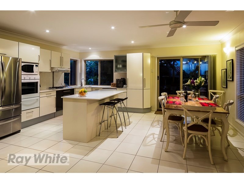 8 Canaipa Court, Victoria Point QLD 4165