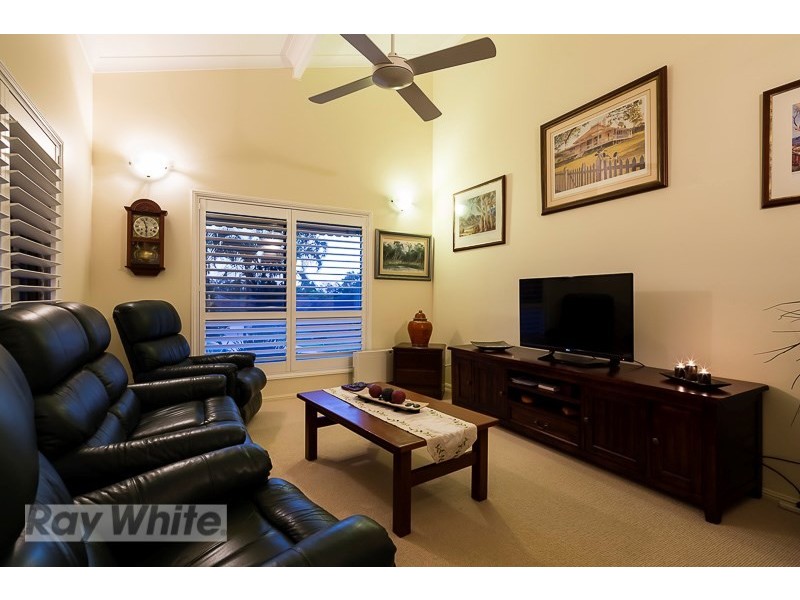 8 Canaipa Court, Victoria Point QLD 4165