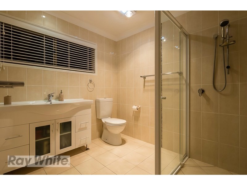 8 Canaipa Court, Victoria Point QLD 4165