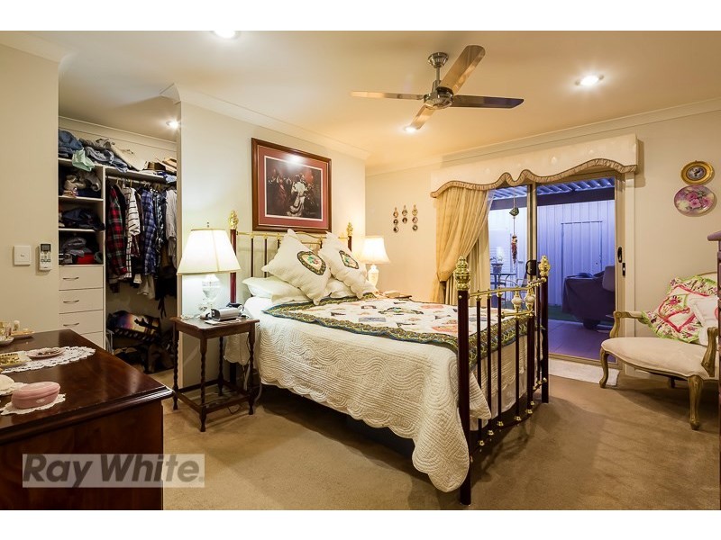 14 Daly Place, Redland Bay QLD 4165