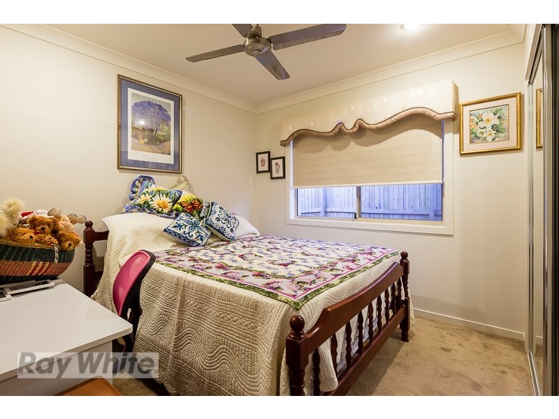 14 Daly Place, Redland Bay QLD 4165