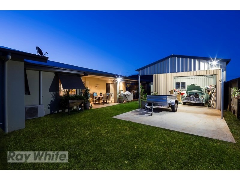 14 Daly Place, Redland Bay QLD 4165