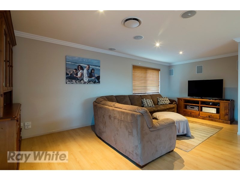 19 Penzance Drive, Redland Bay QLD 4165