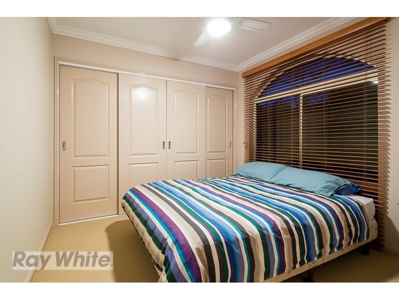 19 Penzance Drive, Redland Bay QLD 4165