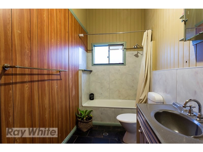 56 Peel Street, Redland Bay QLD 4165