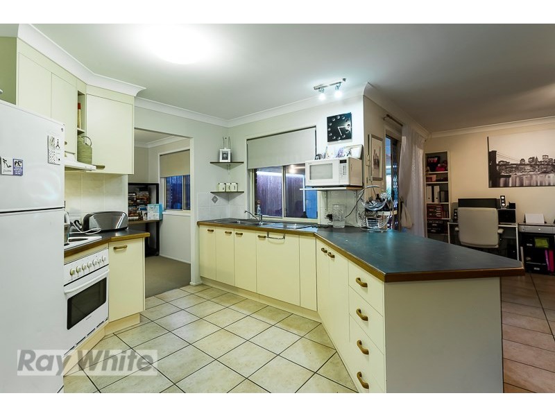 4 Achterberg Place, Victoria Point QLD 4165