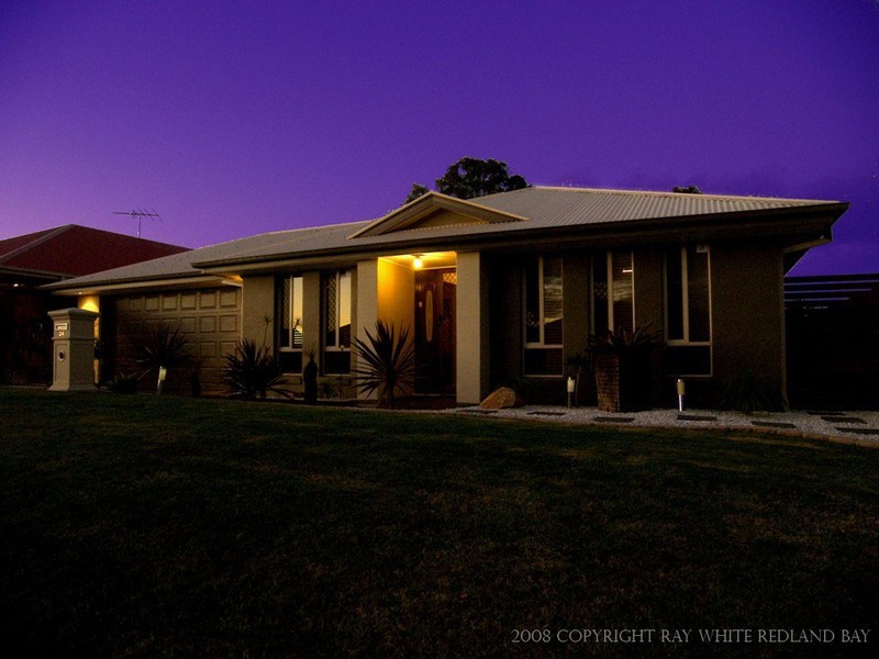 34 EBONY Crescent, Redland Bay QLD 4165