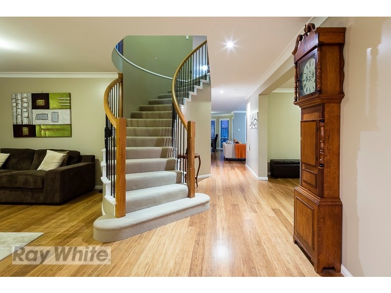 24 Penzance Drive, Redland Bay QLD 4165