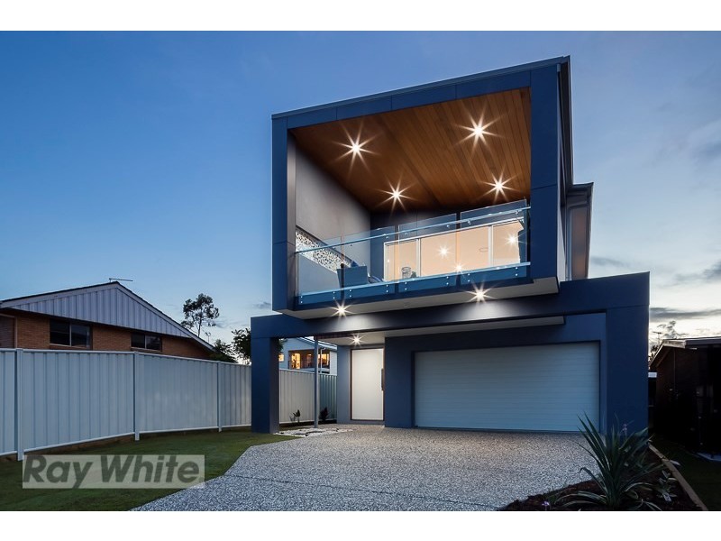 9a Wilson Esplanade, Victoria Point QLD 4165