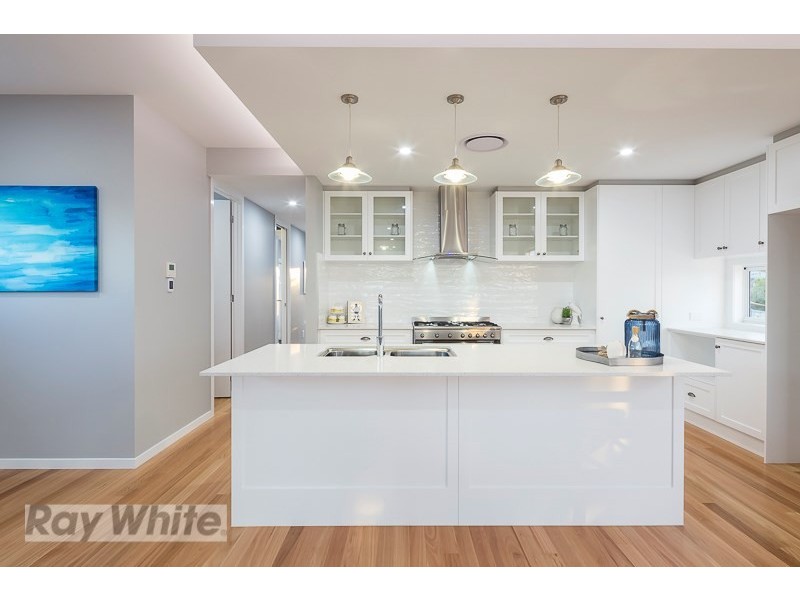 9a Wilson Esplanade, Victoria Point QLD 4165