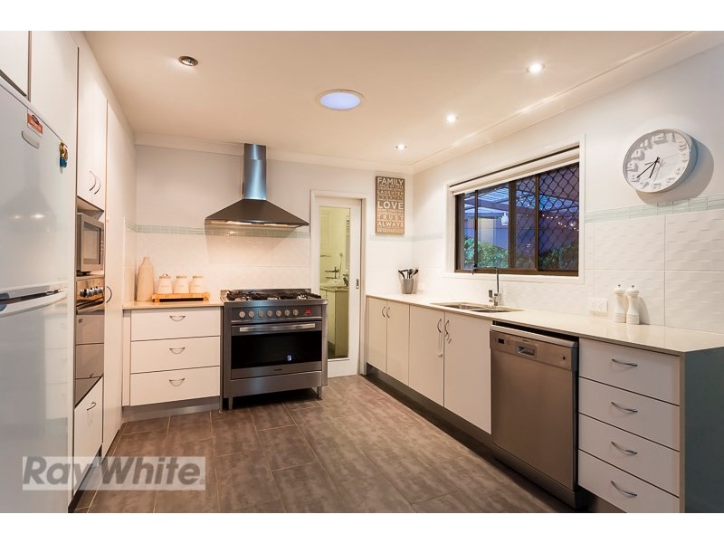 147 Dart Street, Redland Bay QLD 4165