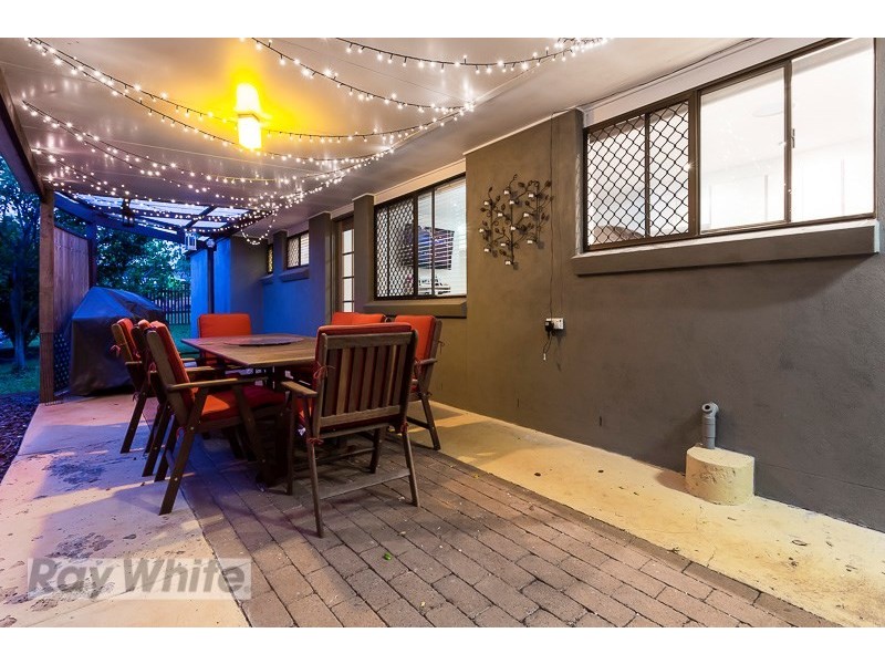 147 Dart Street, Redland Bay QLD 4165