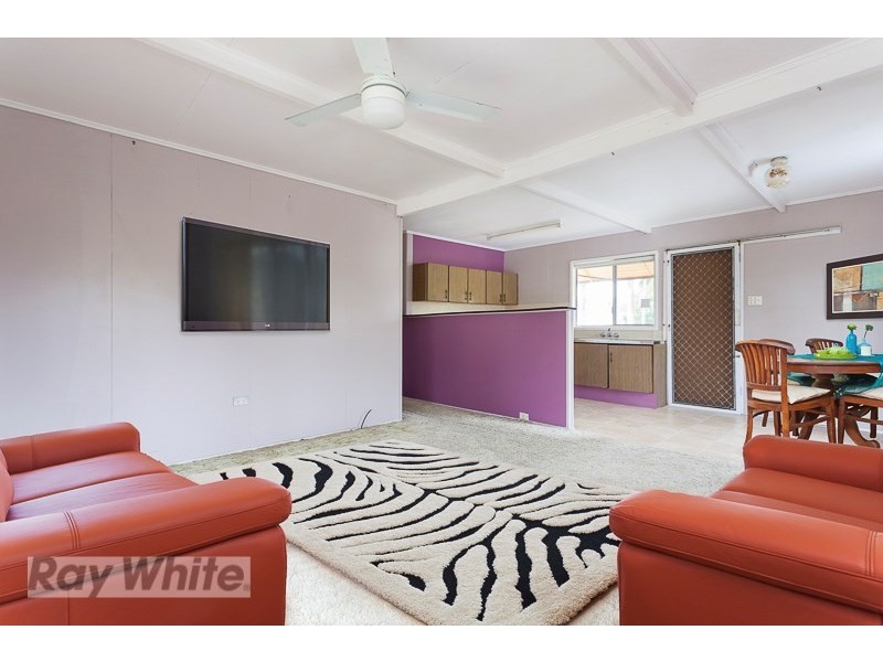 94 Oakland Avenue, Redland Bay QLD 4165