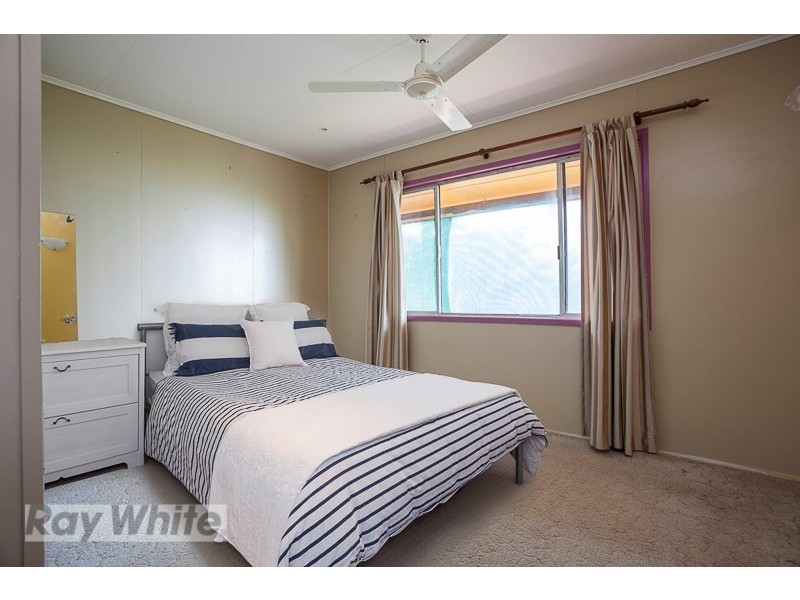 94 Oakland Avenue, Redland Bay QLD 4165