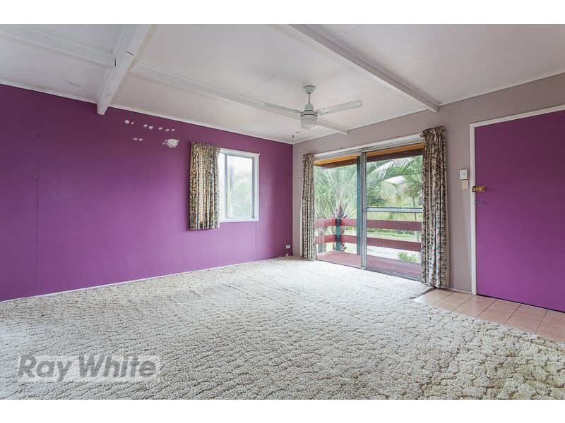 94 Oakland Avenue, Redland Bay QLD 4165