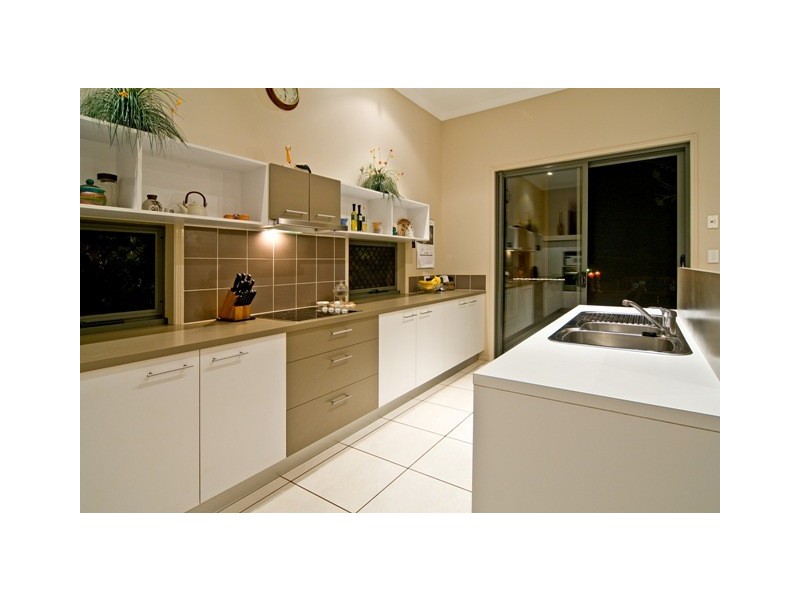 20 Hayman Street, Redland Bay QLD 4165