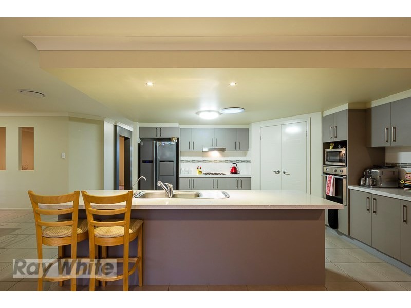 59 Aquila Street, Redland Bay QLD 4165