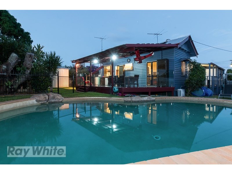 41 Pitt Street, Redland Bay QLD 4165