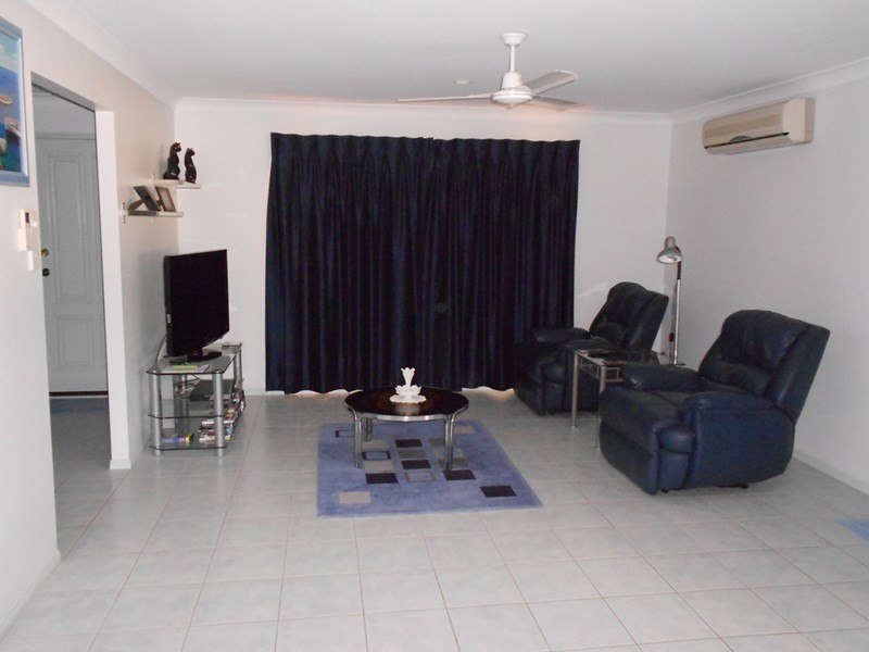 12 Montrose Place, Redland Bay QLD 4165