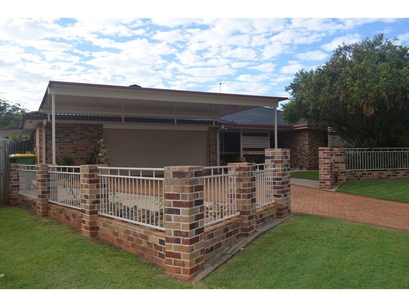 12 Montrose Place, Redland Bay QLD 4165