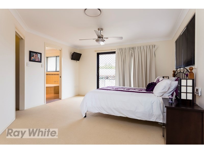 4 Habitat Drive, Redland Bay QLD 4165