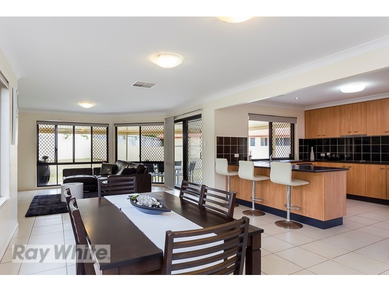 4 Habitat Drive, Redland Bay QLD 4165