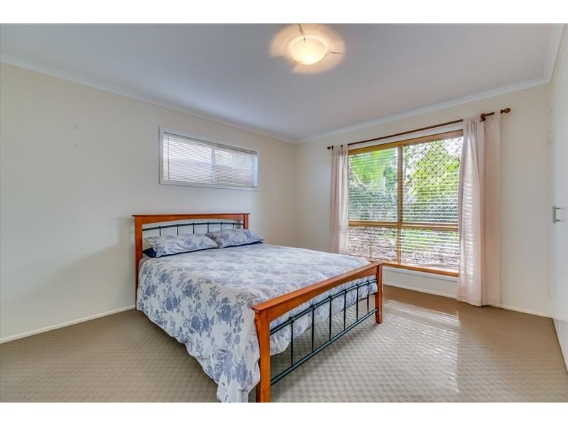 26 Sunshine Drive, Cleveland QLD 4163