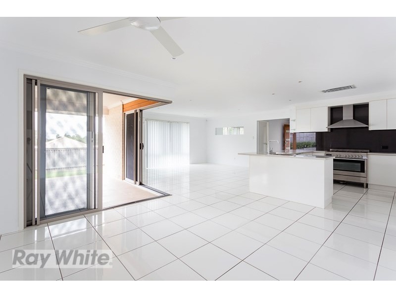 47 Emperor Drive, Redland Bay QLD 4165