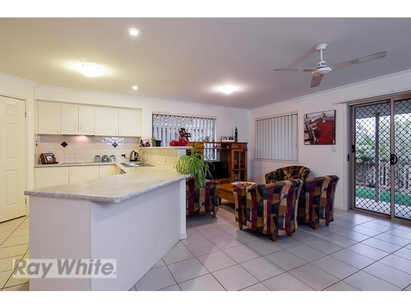3 Anchor Place, Redland Bay QLD 4165