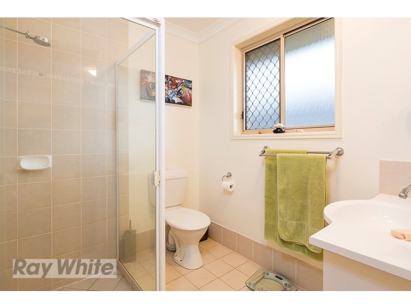 3 Anchor Place, Redland Bay QLD 4165