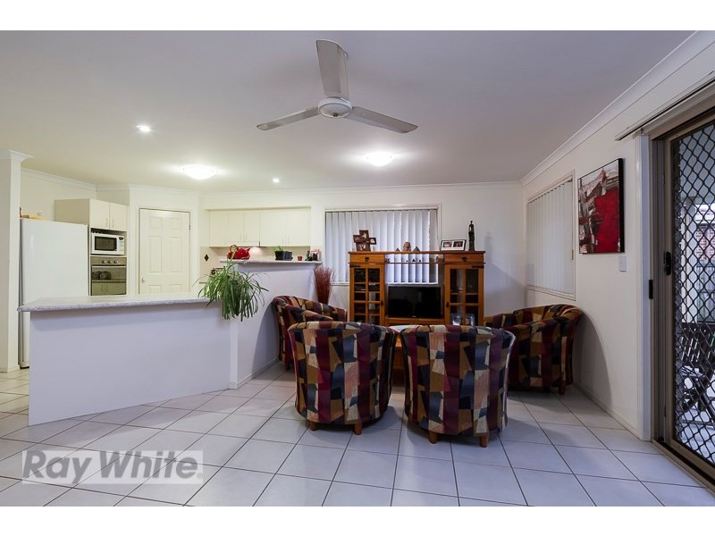 3 Anchor Place, Redland Bay QLD 4165