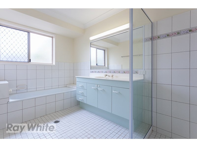 5 Bayswater Drive, Victoria Point QLD 4165